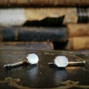 Vintage goldtoned cufflinks.